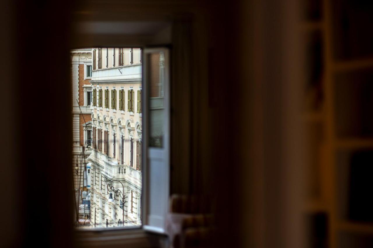 Parlamento Luxury Apartment Roma Exterior foto