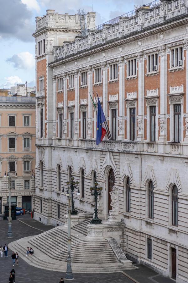 Parlamento Luxury Apartment Roma Exterior foto